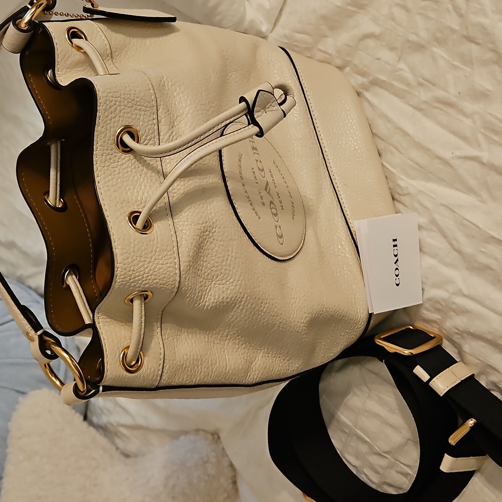 Coach Bag - Picture 4 of 5